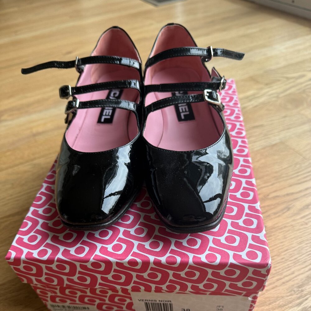 [Mary Janes]  Carel Paris Ariana patent pumps FR38 in Black